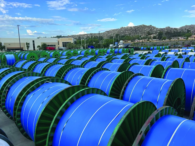 الفرق بين كابلات الجهد المتوسط ​​والجهد المنخفض.